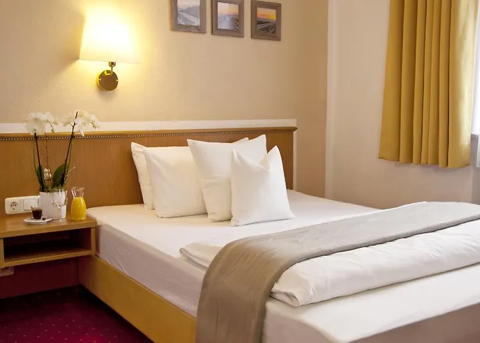 Stadthotel Pensión 3*